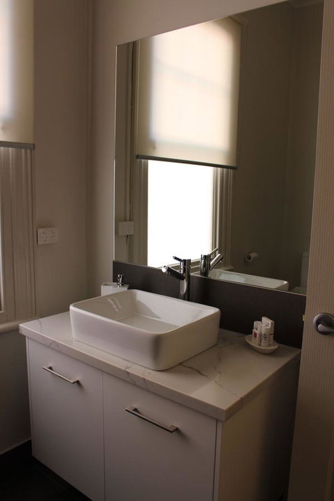 Abbey View - Accommodation Redcliffe 17
