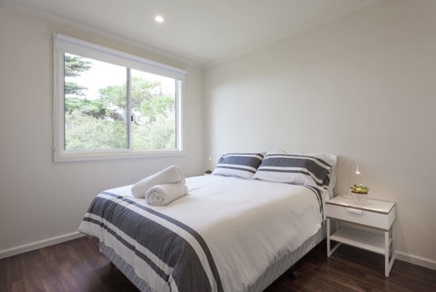 Sundowner - Accommodation Redcliffe 12