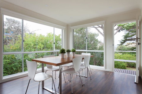 Sundowner - Accommodation Redcliffe 5