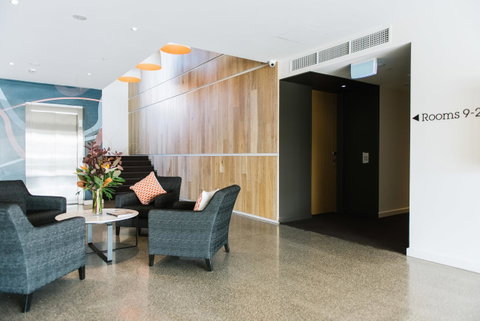 Quarters At Flinders Hotel - Accommodation Redcliffe 11