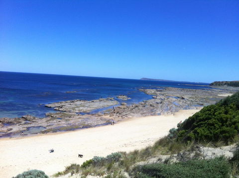Stunning Waterfront Only 10 Minutes To Phillip Island - FREE EV UNIT 7kW For Electric Cars - Pet Friendly, Fireplace FREE WIFI Wine & Chocolates - Accommodation Redcliffe 28