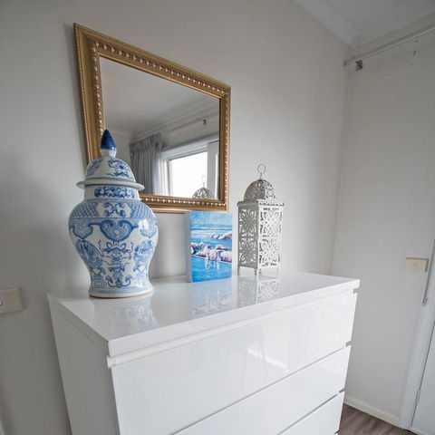 Stunning Waterfront Only 10 Minutes To Phillip Island - FREE EV UNIT 7kW For Electric Cars - Pet Friendly, Fireplace FREE WIFI Wine & Chocolates - Accommodation Redcliffe 21