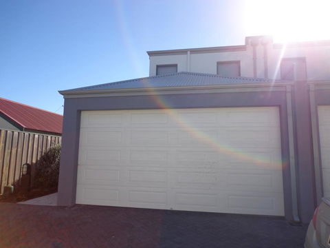 The Beach Villa Bunbury - Accommodation Redcliffe 1
