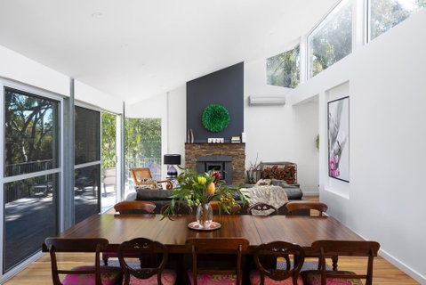 The Bird House - Accommodation Redcliffe 2