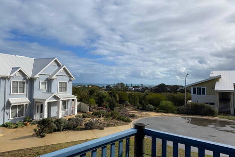The Birds Nest - Accommodation Redcliffe 3