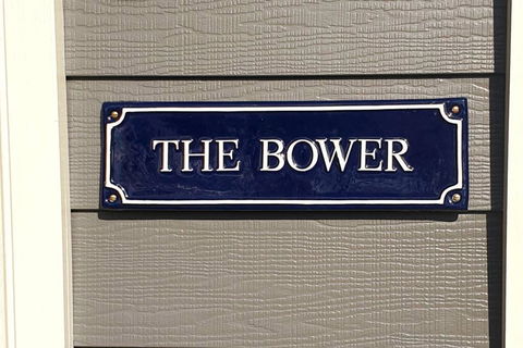 The Bower@ Kings Cottage - Accommodation Redcliffe 0