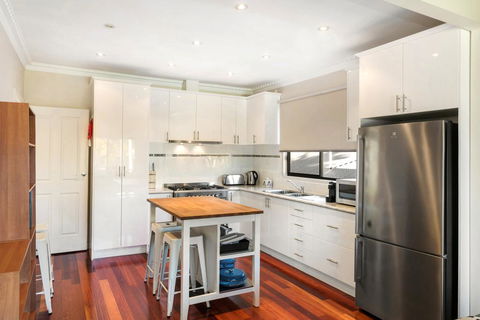 The Bud House - Accommodation Redcliffe 2
