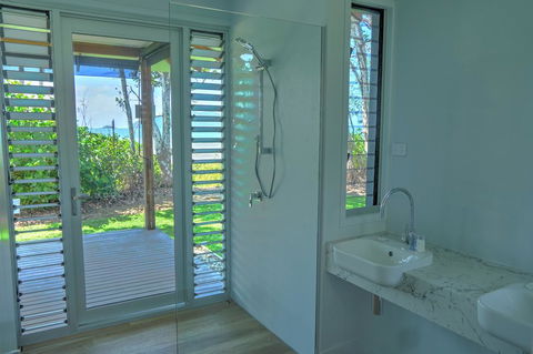 The Bungalows - Accommodation Redcliffe 3