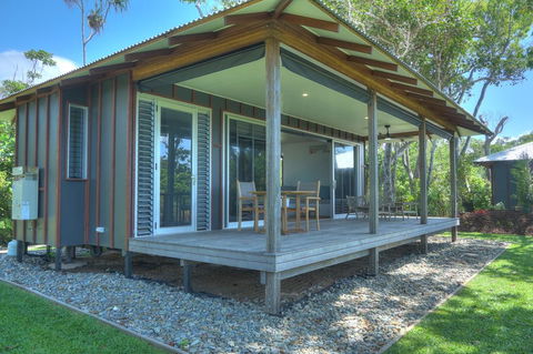 The Bungalows - Accommodation Redcliffe 2
