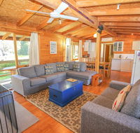 The Cabin - Accommodation Redcliffe