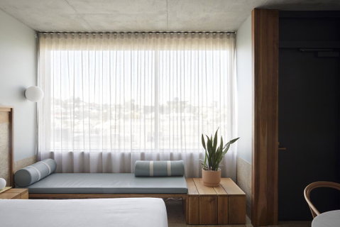 The Calile Hotel - Accommodation Redcliffe 2