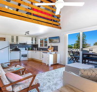 The Chalet at Callala Beach - beach house character - Accommodation Redcliffe