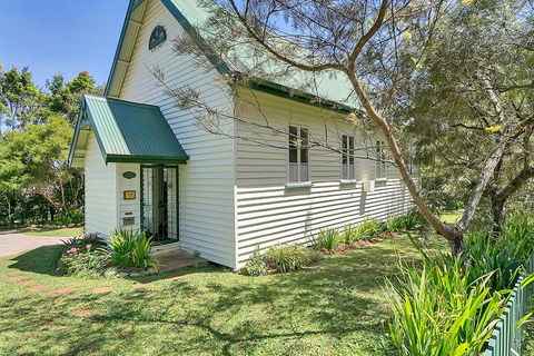 The Church - Accommodation Redcliffe 2