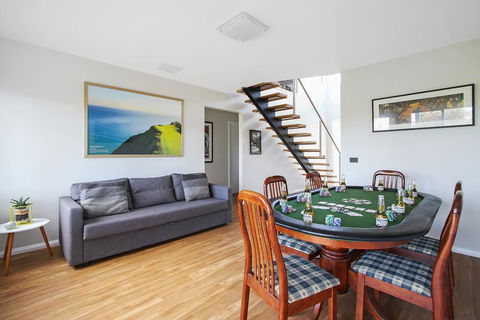 The Clubhouse On Black Bull - Accommodation Redcliffe 3