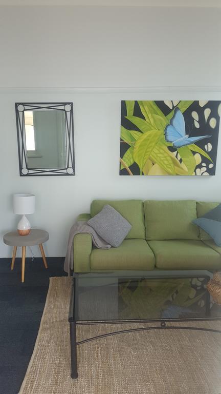 The Cottage - Accommodation Redcliffe 3