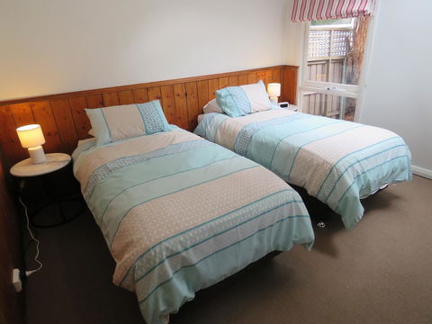 The Cottage South Hobart - Accommodation Redcliffe 3