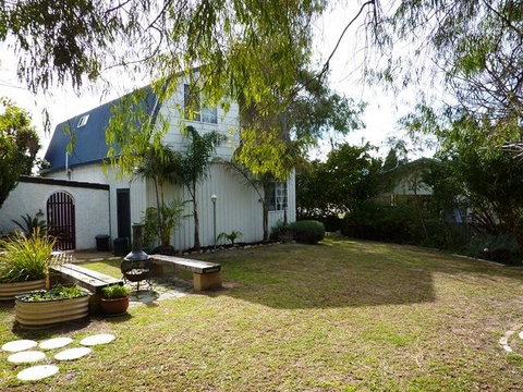 The Doo Drop Inn - Accommodation Redcliffe 3
