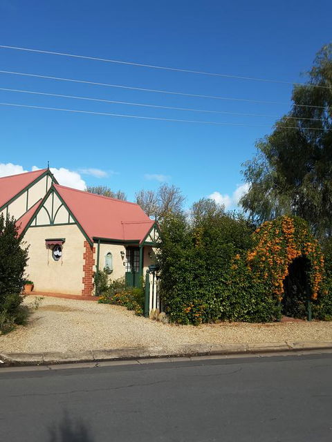 The Dove Cote - Accommodation Redcliffe 3