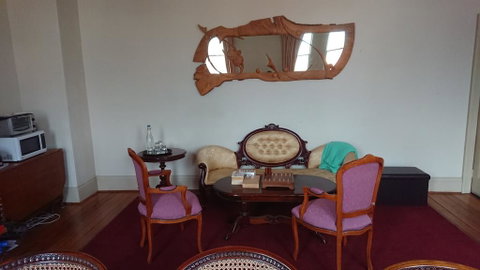 The Empire Hotel - Accommodation Redcliffe 1