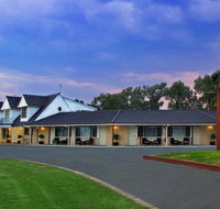 The Duck Inn Apartments - Accommodation Redcliffe