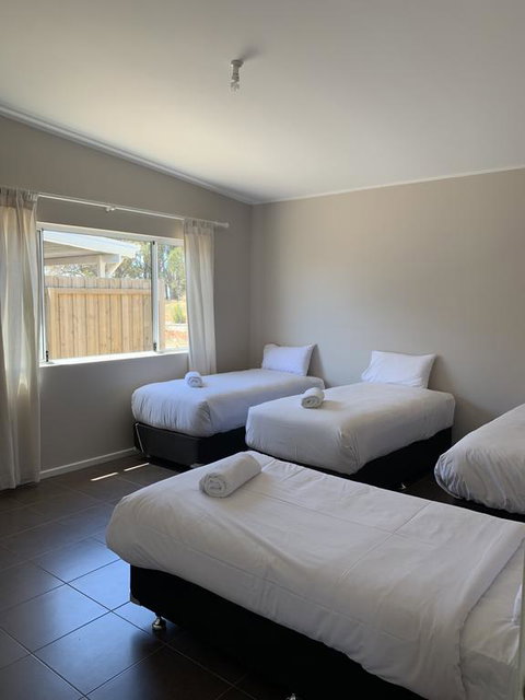 THE FAMILY RETREAT - Accommodation Redcliffe 3