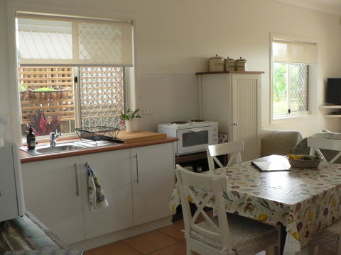 The Friendly Chat Bed And Breakfast - Accommodation Redcliffe 0