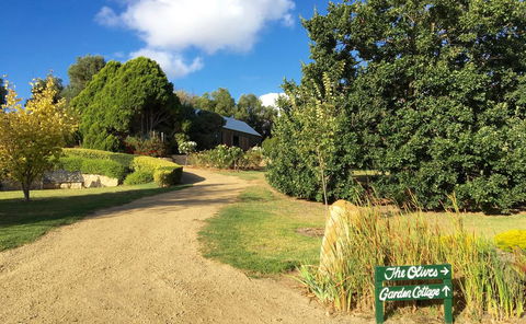 The Garden Cottage At The Olives - Accommodation Redcliffe 1