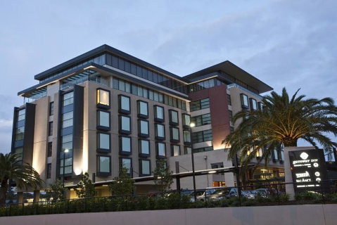 The Gateway Inn, Newcastle - Accommodation Redcliffe 0
