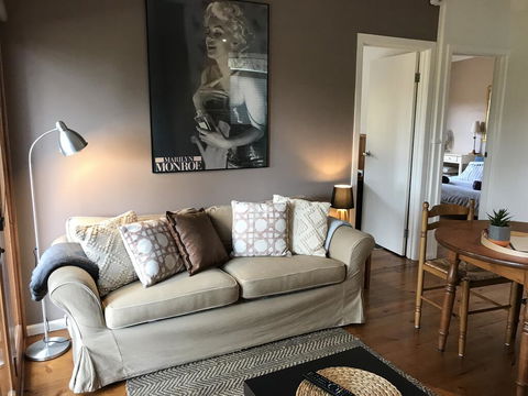 The Green Room Wattle Glen - Accommodation Redcliffe 1