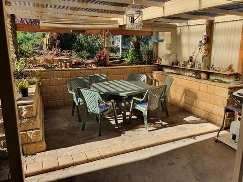 The Greenery - Accommodation Redcliffe 2