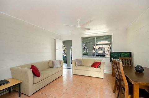 The Gulls Apartments - Accommodation Redcliffe 3