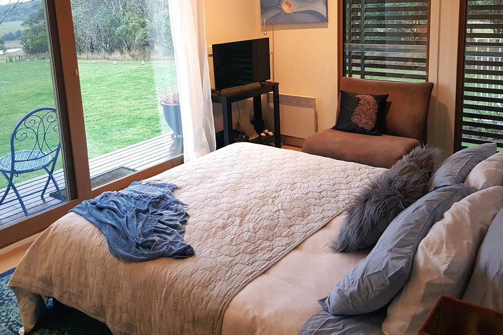 Meckering ACT Accommodation Redcliffe