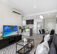 THE HAMILTON I715-L'Abode Accommodation - Accommodation Redcliffe