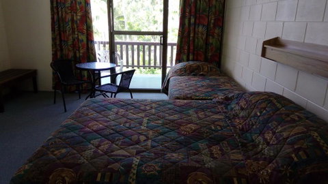 The Islands Inn Motel - Accommodation Redcliffe 3