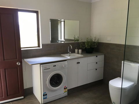 The Jungle Stays - Accommodation Redcliffe 3