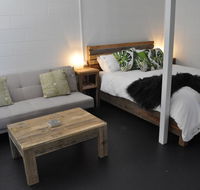 The Jungle Stays - Accommodation Redcliffe
