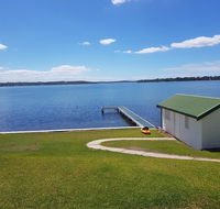 The Lake Escape - Accommodation Redcliffe
