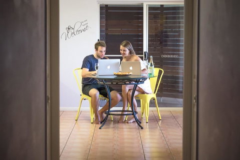 The Martyn Budget Apartment (no A/c) - Accommodation Redcliffe 1