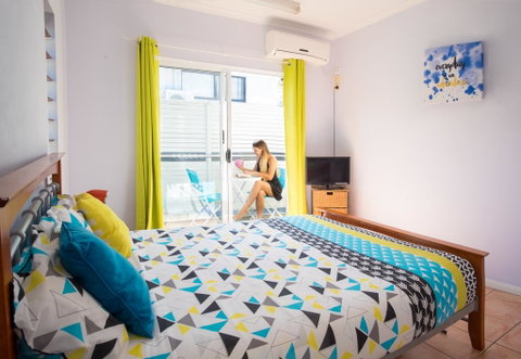 The Martyn Budget Apartment (no A/c) - Accommodation Redcliffe 0