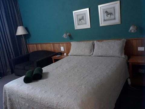 The Moe Motor Inn - Accommodation Redcliffe 1