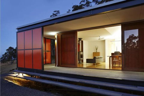 The Orange House - Accommodation Redcliffe 0