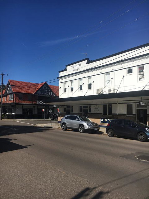The Oriental Hotel - Accommodation Redcliffe 1