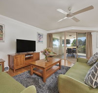 The Palms 2  Clarkes Beach - Accommodation Redcliffe