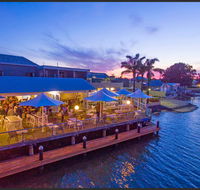 The Parade Hotel - Accommodation Redcliffe