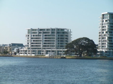 The Point Mandurah Apartment - Accommodation Redcliffe 0