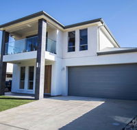 The Races Complex - Accommodation Redcliffe