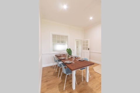 The River Block - Accommodation Redcliffe 2