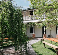 The Robin Hood Inn - Accommodation Redcliffe