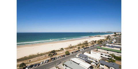 THE ROCKS RESORT, UNIT 11i - Accommodation Redcliffe 2