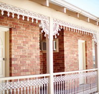 The Rose Hotel  Motel - Accommodation Redcliffe